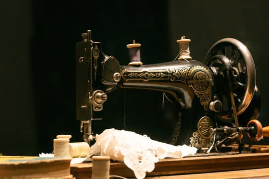 Industrial Overlock Machine